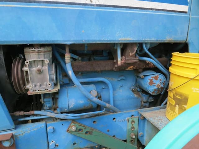 Image of Ford 9700 equipment image 4