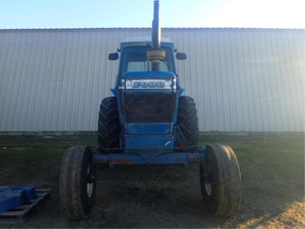 Main image Ford 9700