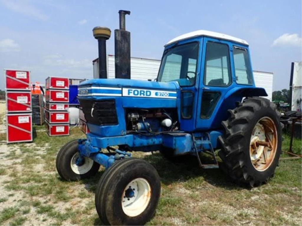 Main image Ford 9700