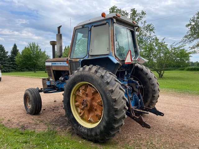 Image of Ford 9700 equipment image 2