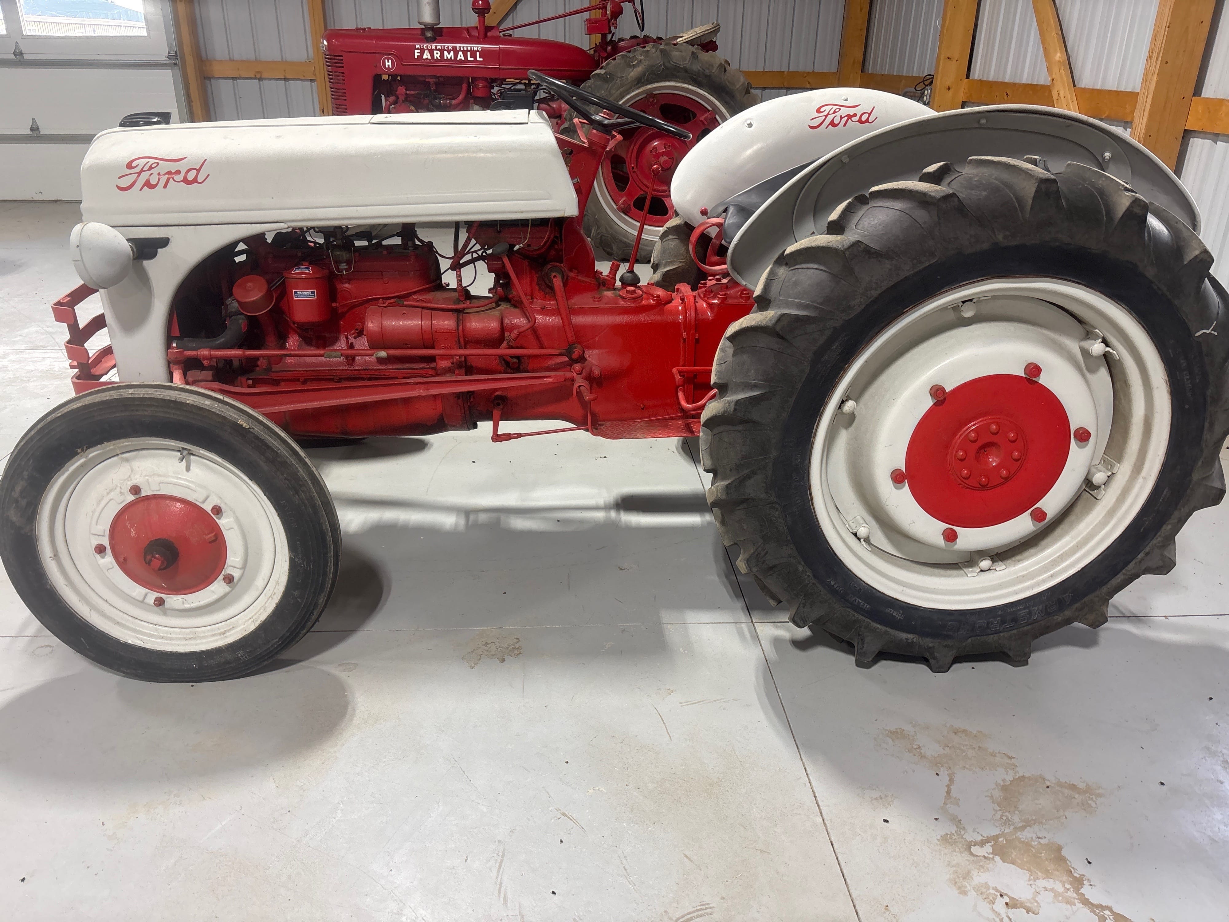 Ford 9N Equipment Image0