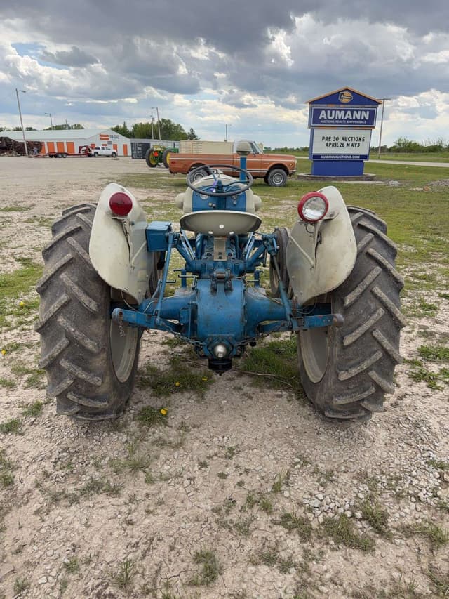 Image of Ford 9N equipment image 3