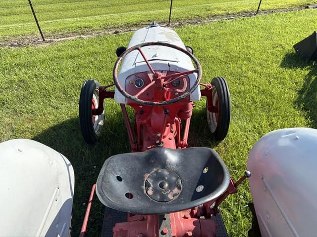 Image of Ford 9N equipment image 4