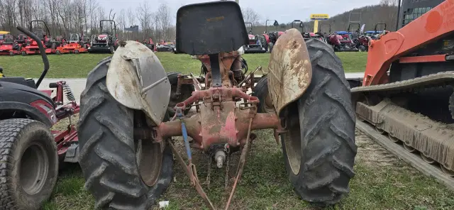Image of Ford 9N equipment image 3