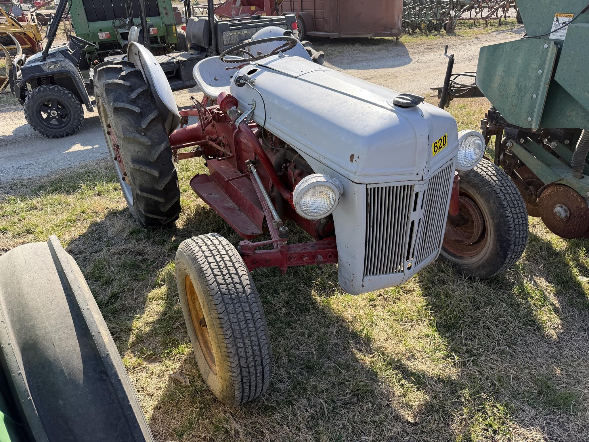 Ford 9N Equipment Image0