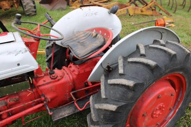 Image of Ford 9N equipment image 4