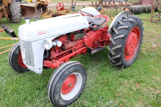 Image of Ford 9N equipment image 2