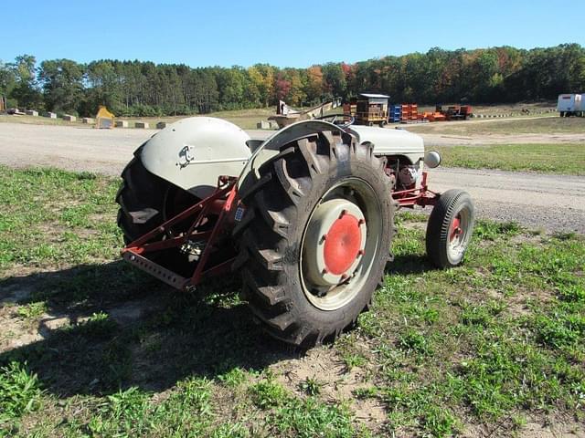 Image of Ford 9N equipment image 2