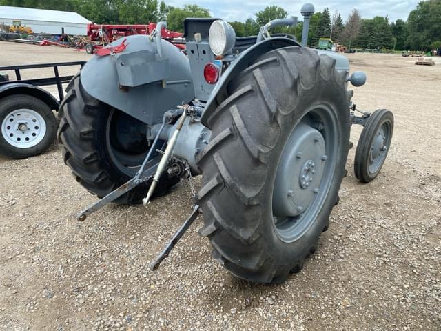 Image of Ford 9N equipment image 4