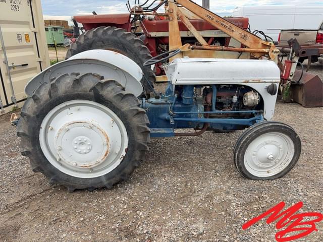 Image of Ford 9N equipment image 4