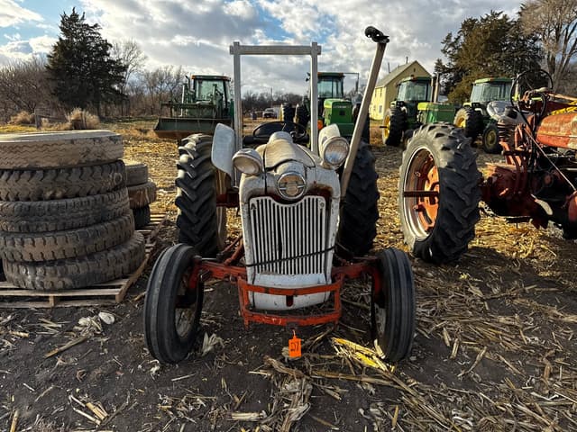 Image of Ford 9N equipment image 3