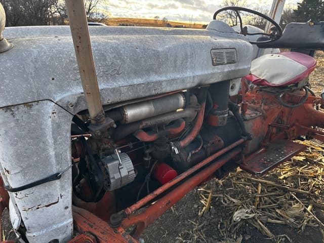 Image of Ford 9N equipment image 4