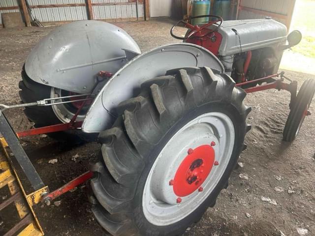 Image of Ford 9N equipment image 4