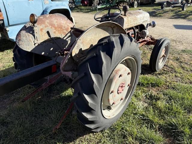 Image of Ford 9N equipment image 4