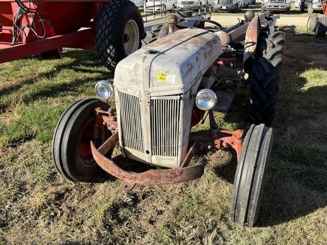 Image of Ford 9N equipment image 1