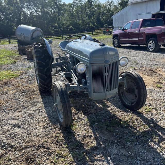 Image of Ford 9N equipment image 3