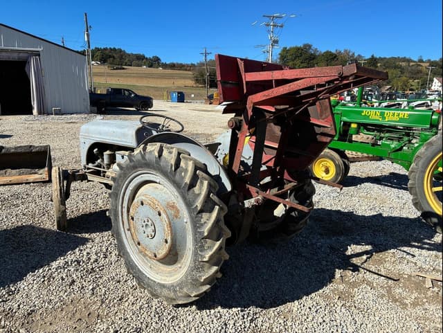 Image of Ford 9N equipment image 2