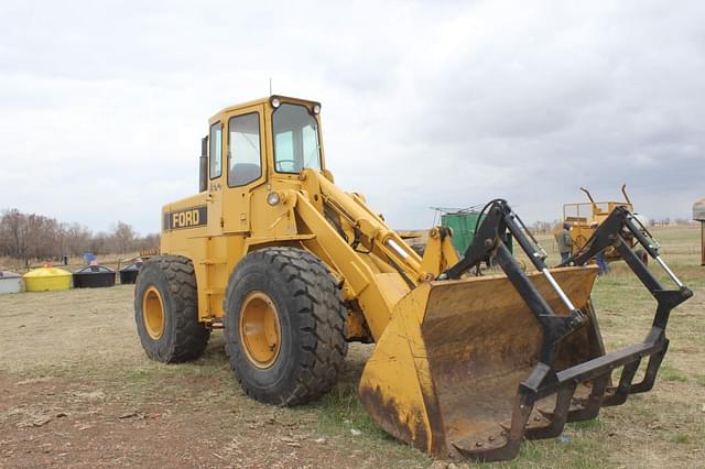 Image of Ford A64 equipment image 1