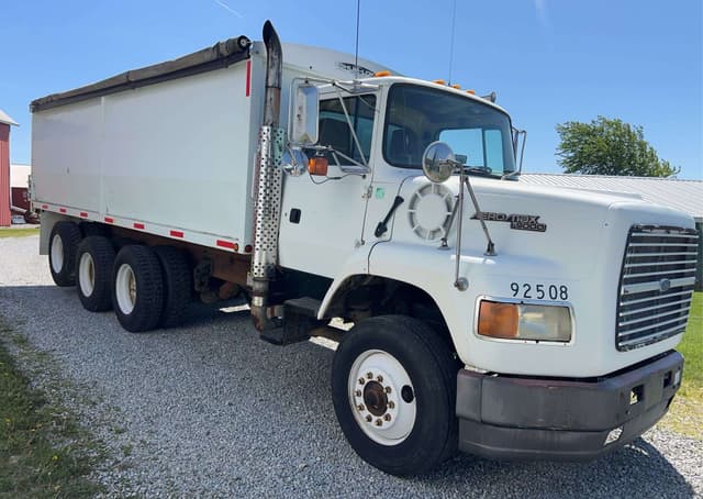 Image of Ford Aeromax L9000 equipment image 3