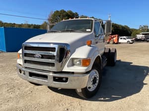 Ford F-750 Image