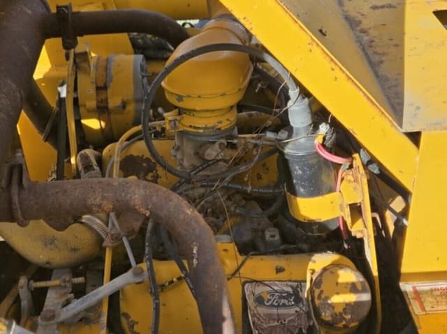 Image of Ford CL40 equipment image 3