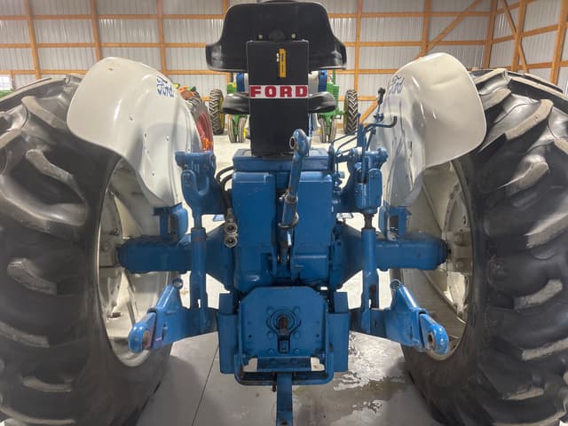 Image of Ford Commander 6000 equipment image 3