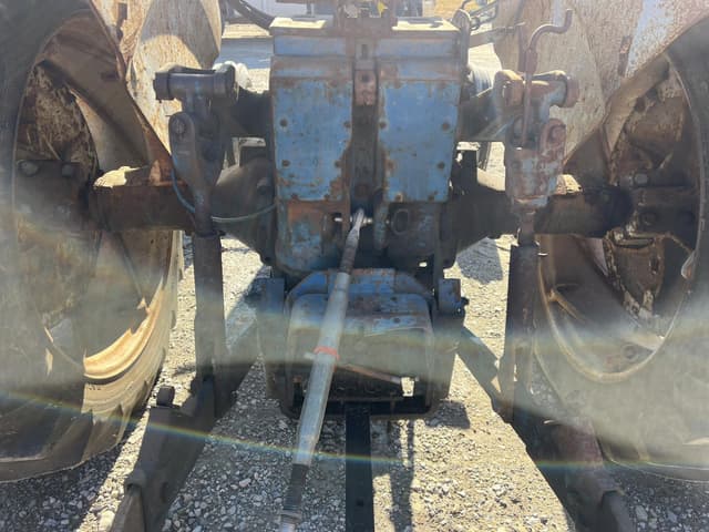 Image of Ford Commander 6000 equipment image 4