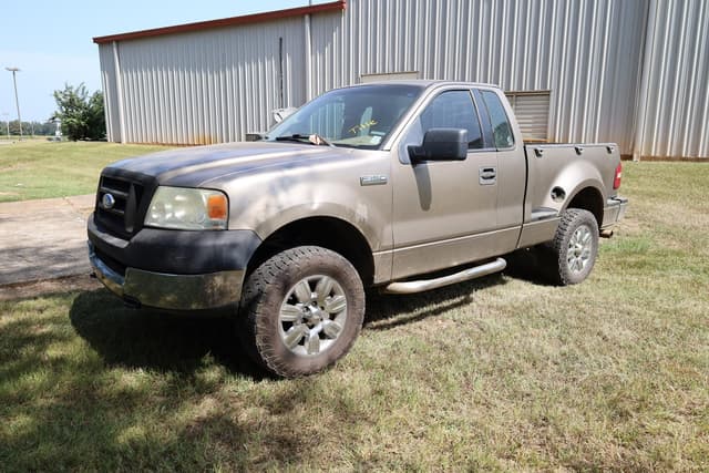 Image of Ford F-150 equipment image 1