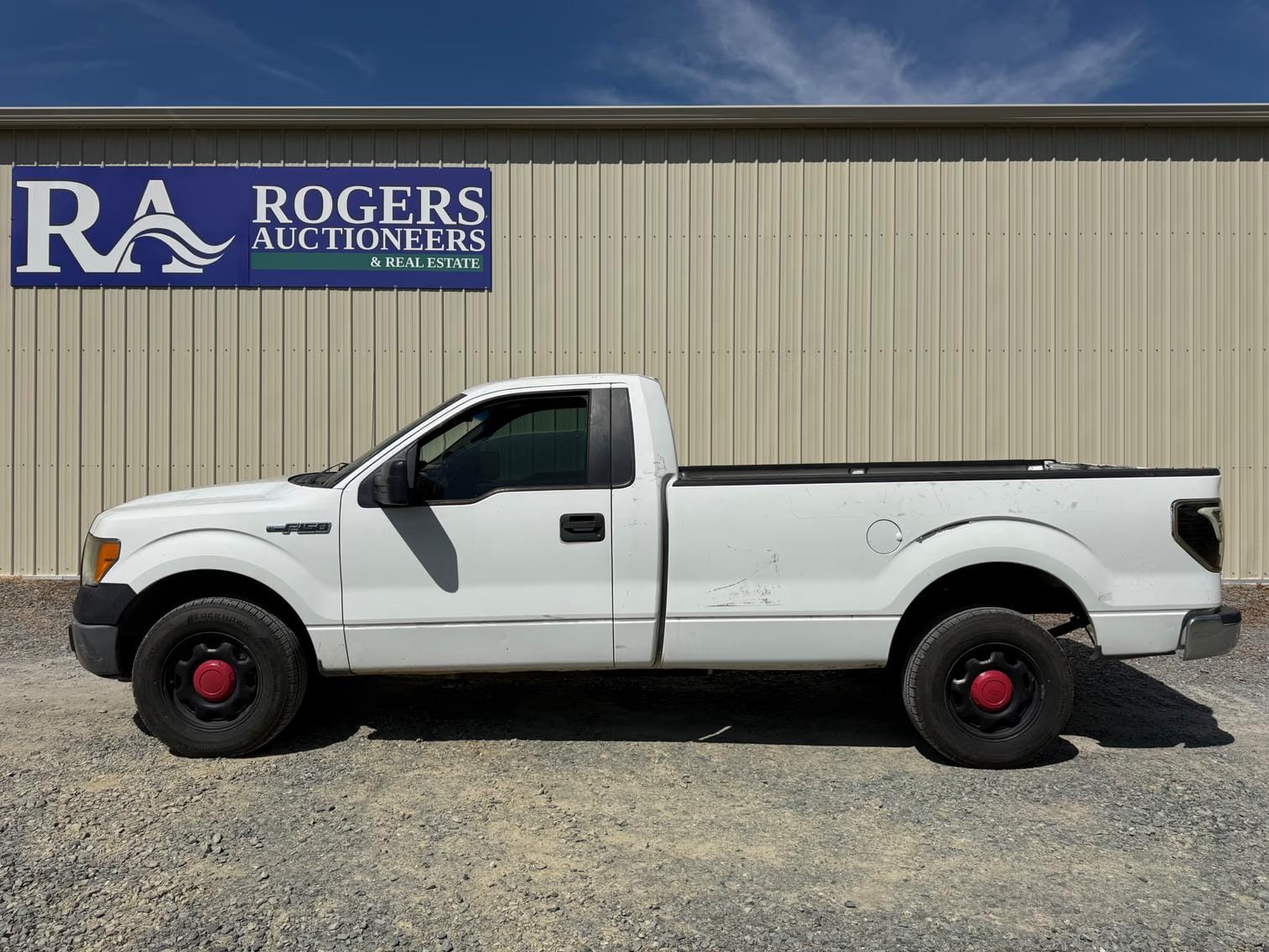 Ford F-150 Equipment Image0