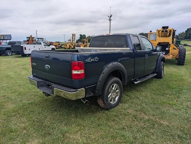 Image of Ford F-150 equipment image 4