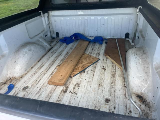 Image of Ford F-150 equipment image 4