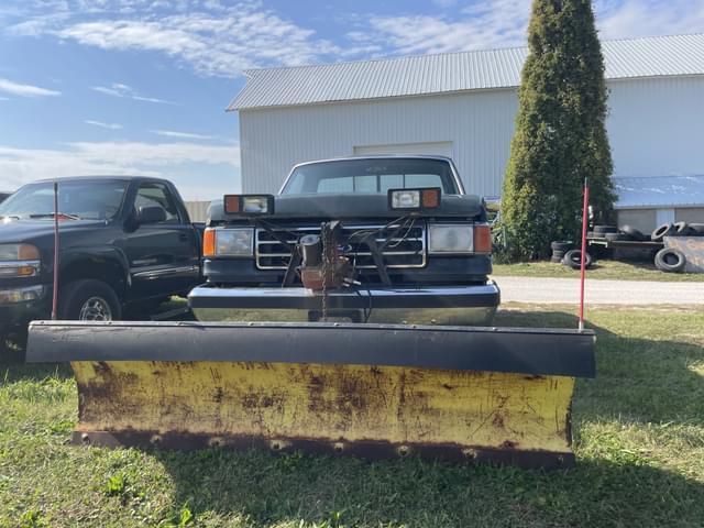 Image of Ford F-150 equipment image 1