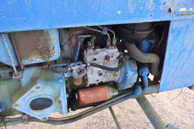 Image of Ford 1500 equipment image 1