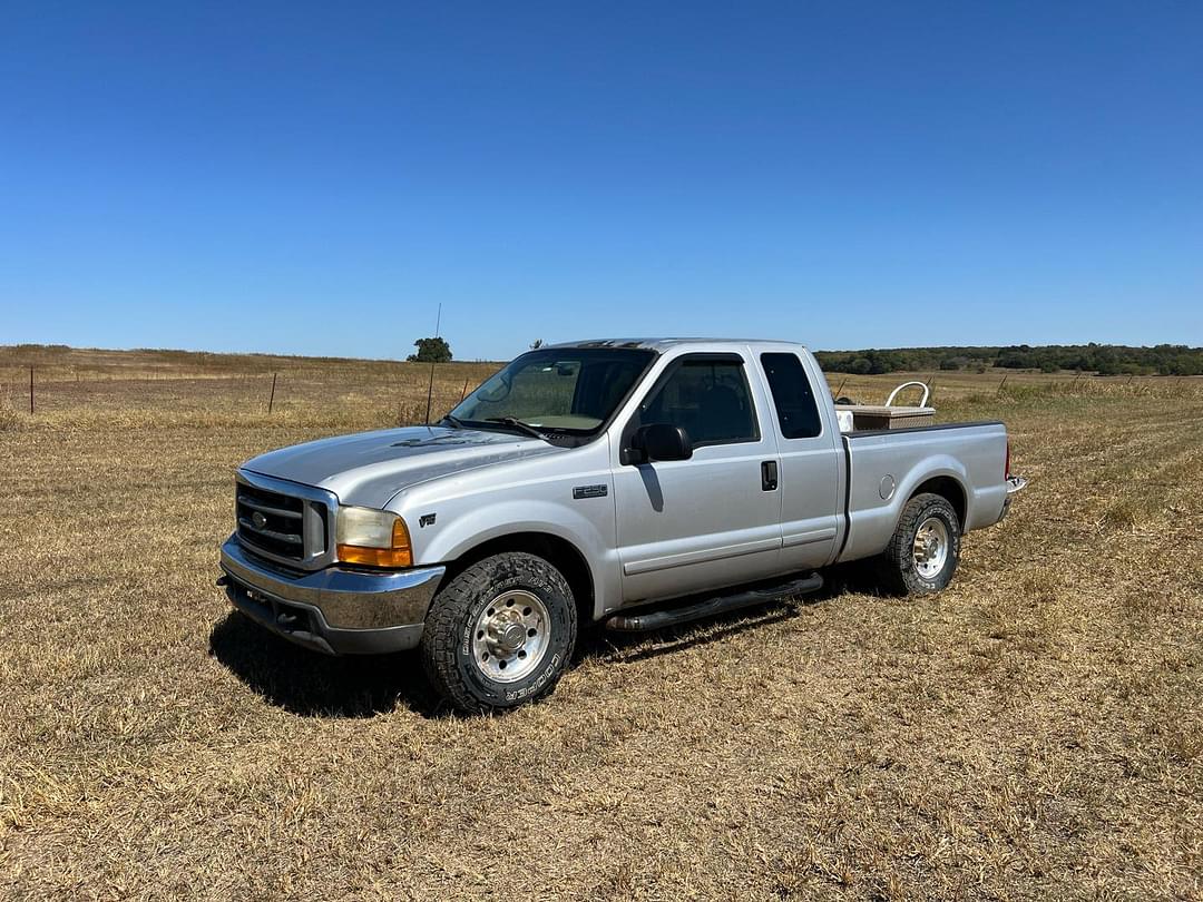 Image of Ford F-250 Primary image