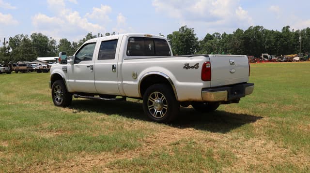 Image of Ford F-250 equipment image 2