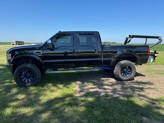 Image of Ford F-250 equipment image 2