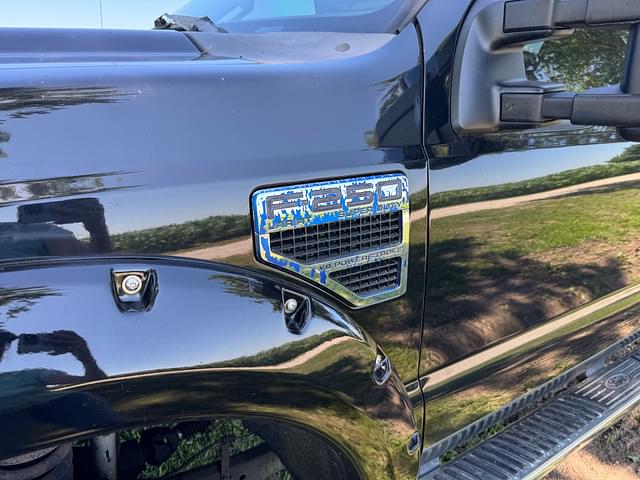 Image of Ford F-250 equipment image 4