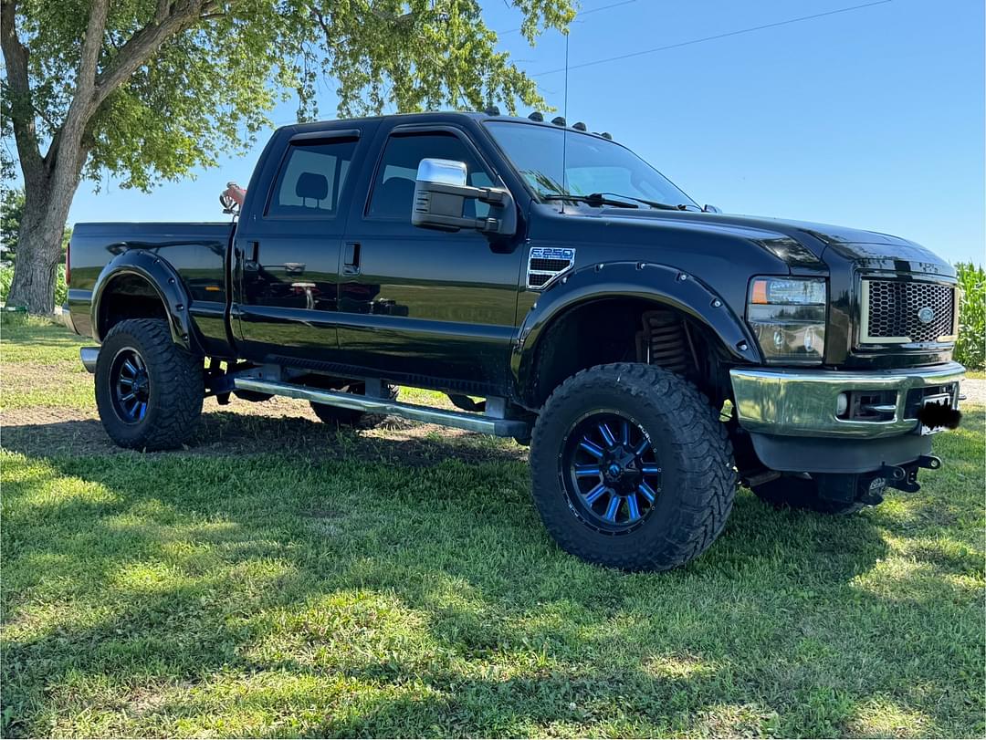 Image of Ford F-250 Primary image