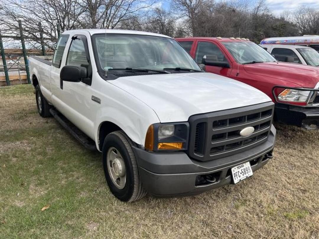 Image of Ford F-250 Primary image