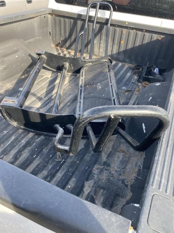 Image of Ford F-250 equipment image 3