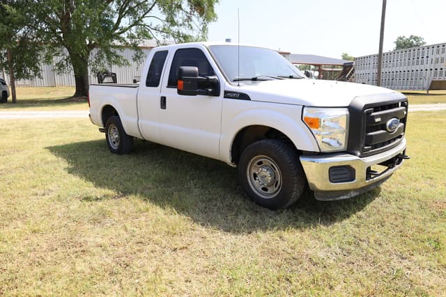 Image of Ford F-250 equipment image 1