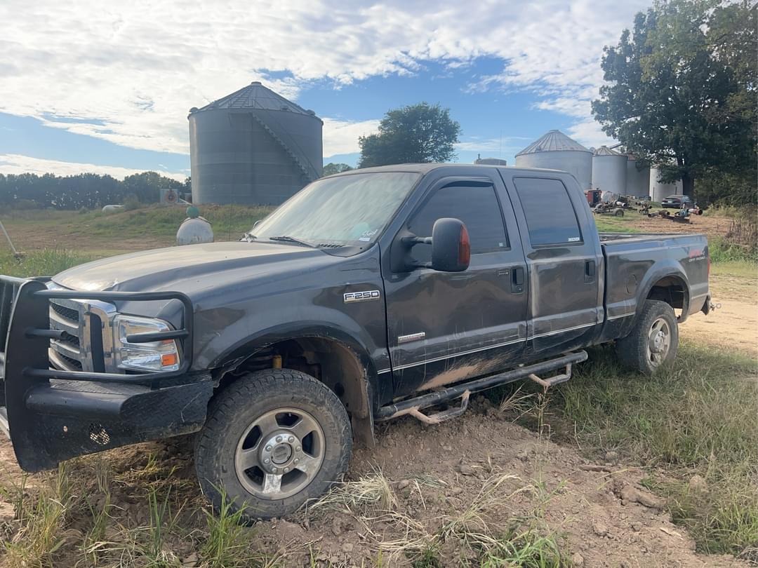 Image of Ford F-250 Primary image
