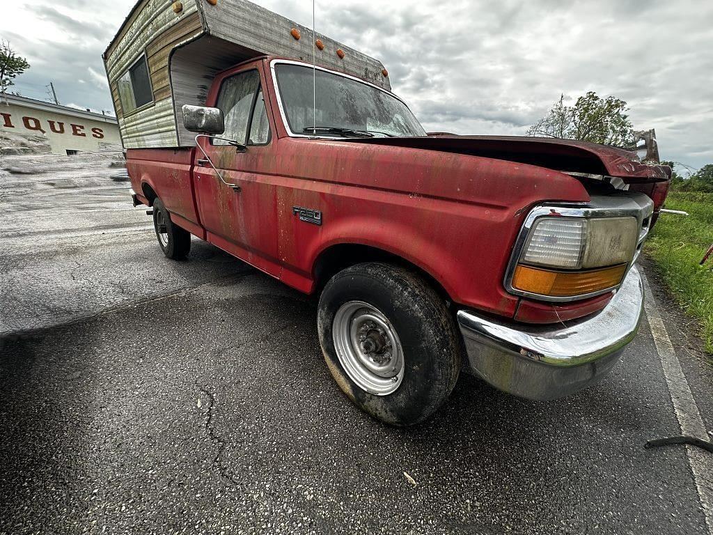 Image of Ford F-250 Primary image