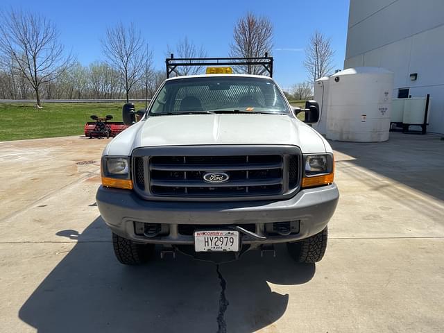 Image of Ford F-250 equipment image 1