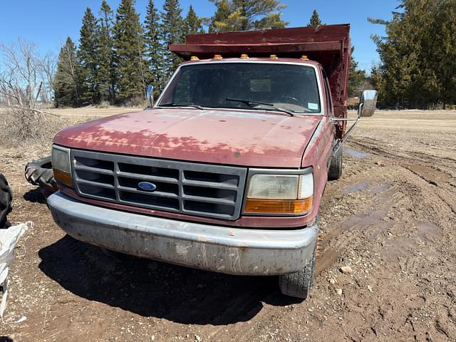 Image of Ford F-350 equipment image 1