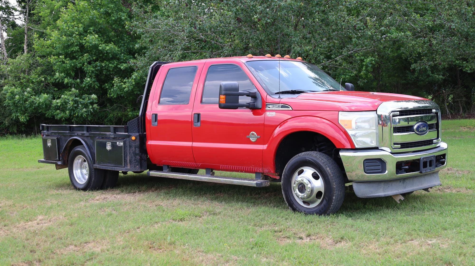 2013 Ford F-350 Equipment Image0