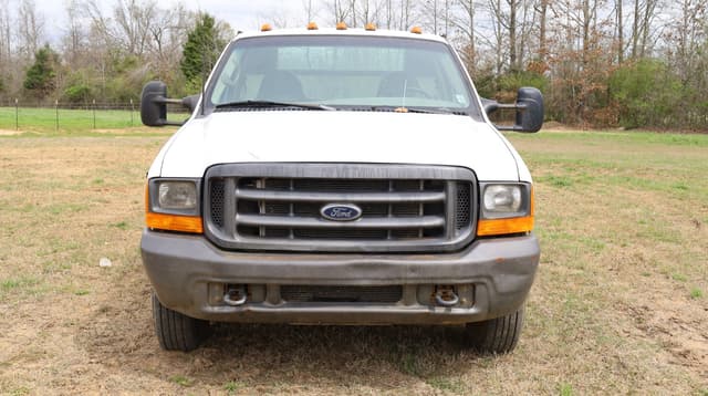 Image of Ford F-350 equipment image 1