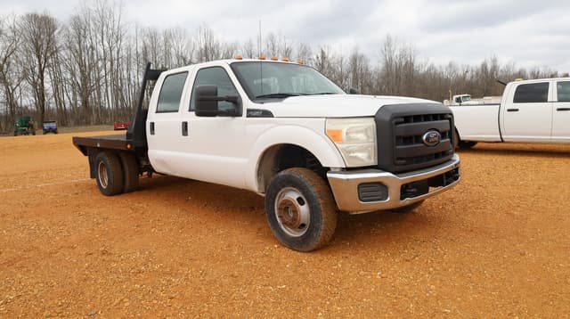 Image of Ford F-350 equipment image 1