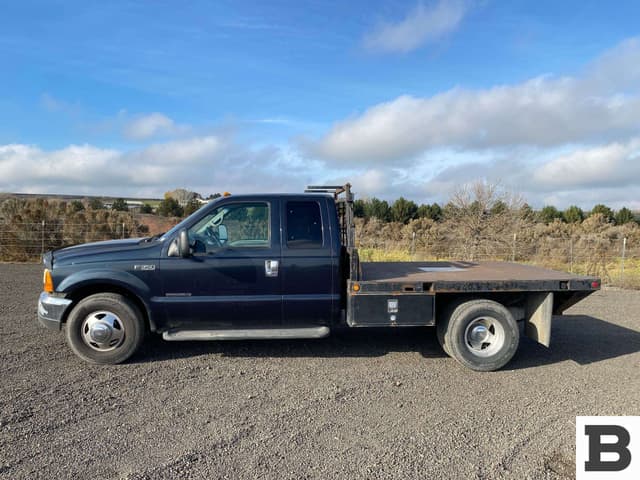 Image of Ford F-350 equipment image 1
