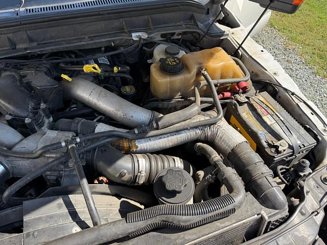 Image of Ford F-250 equipment image 1